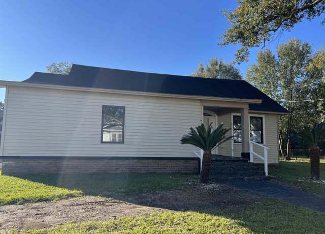 Property at 3040 Madison Ave, Baton Rouge, LA 70802, 3 beds, 2.5 baths