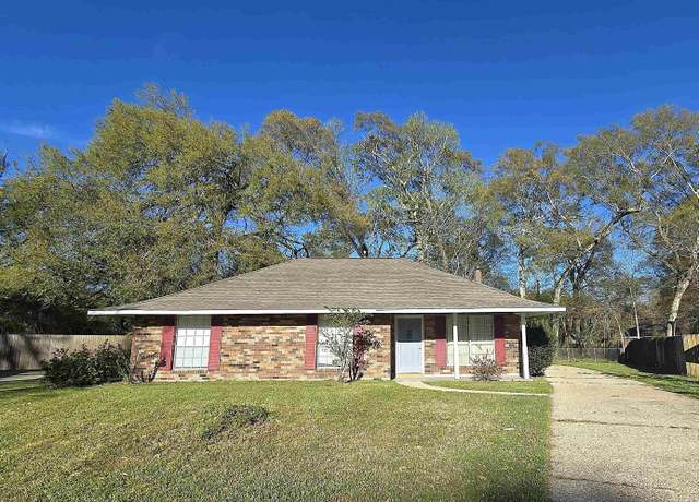Property at 272 Halfway Tree Rd, Baton Rouge, LA 70810, 3 beds, 2 baths