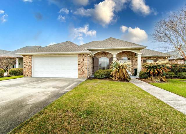 Property at 200 Lansdown Dr, Houma, LA 70360, 4 beds, 2 baths