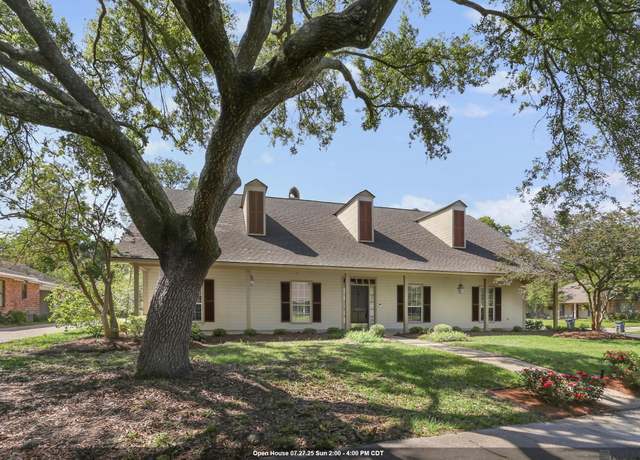 Property at 631 W Woodruff Dr, Baton Rouge, LA 70808, 4 beds, 2.5 baths