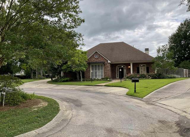 Property at 8540 Mosswood Ave, Baton Rouge, LA 70810, 4 beds, 3 baths
