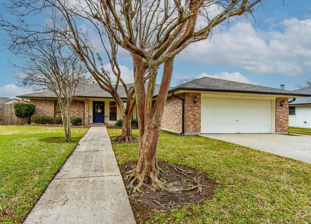 Property at 210 Tiger Tail Rd, Houma, LA 70360, 4 beds, 2 baths