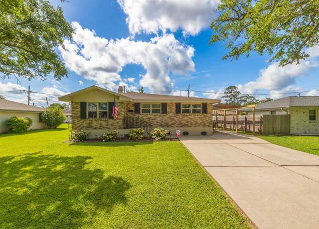 Property at 814 Funderburk Ave, Houma, LA 70364, 4 beds, 2 baths