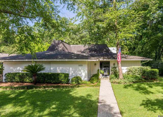 Property at 2455 Woodland Ridge Blvd, Baton Rouge, LA 70816, 4 beds, 2.5 baths