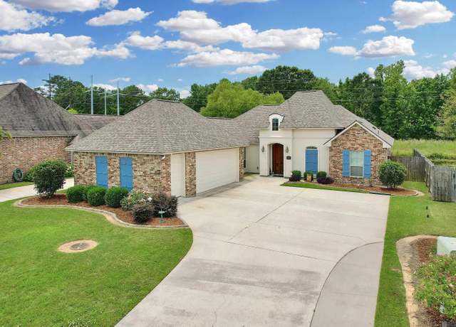 Property at 12047 Old Canal Rd, Greenwell Springs, LA 70739, 4 beds, 2 baths