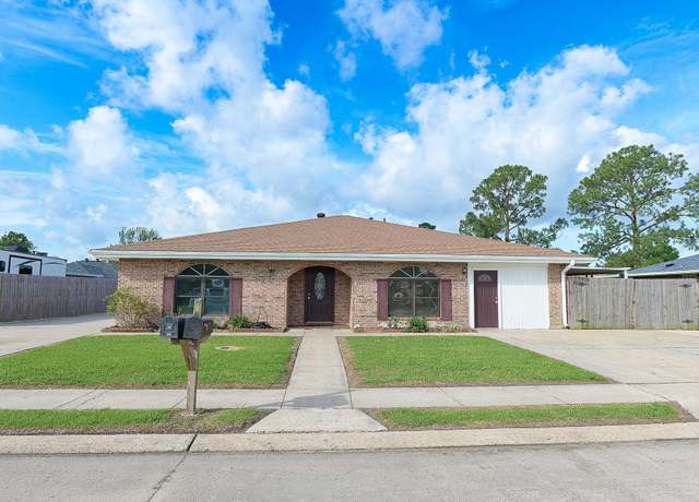 Property at 209 Denning Dr, Houma, LA 70360, 4 beds, 2 baths