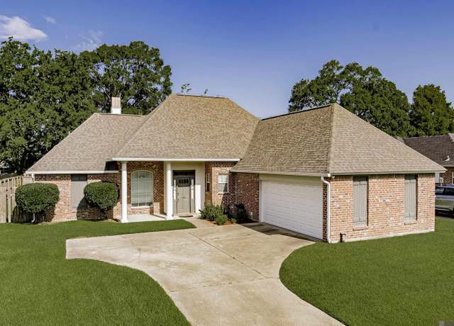 Property at 6561 Summerlin Dr, Zachary, LA 70791, 3 beds, 2 baths