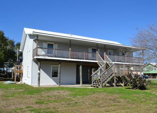 Property at 145 Elm Ln, Grand Isle, LA 70358, 3 beds, 2 baths