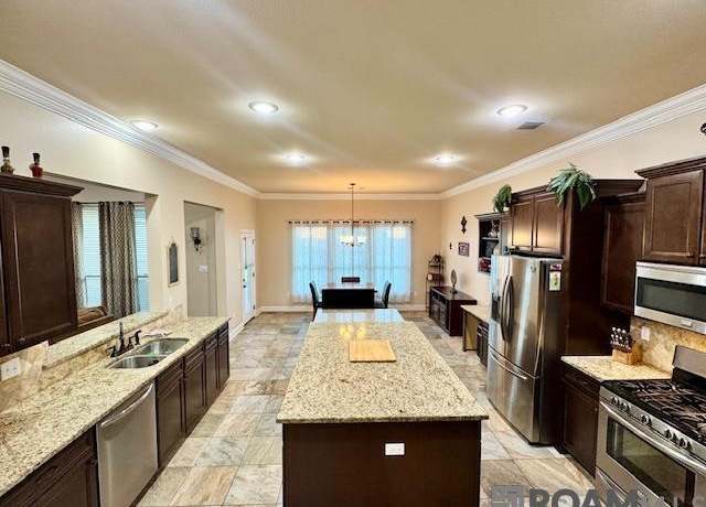 Property at 18071 Old Reserve Dr, Prairieville, LA 70769, 4 beds, 3 baths