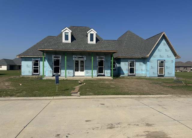 Property at 112 Hazelwood Dr, Thibodaux, LA 70301, 4 beds, 4 baths