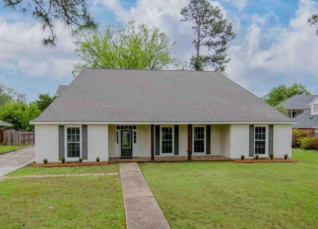 Property at 4605 Pine Ridge Dr, Baton Rouge, LA 70809, 5 beds, 4.5 baths