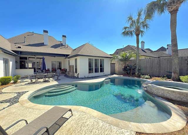 Property at 413 Long Meadow Dr, Baton Rouge, LA 70810, 5 beds, 4 baths