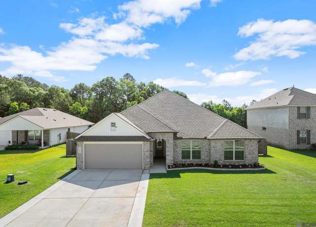 Property at 13021 Fowler Dr, Denham Springs, LA 70706, 4 beds, 3 baths