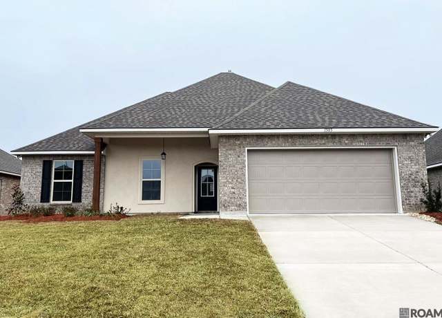 Property at 1505 Cavalry Ave, Zachary, LA 70791, 4 beds, 2 baths