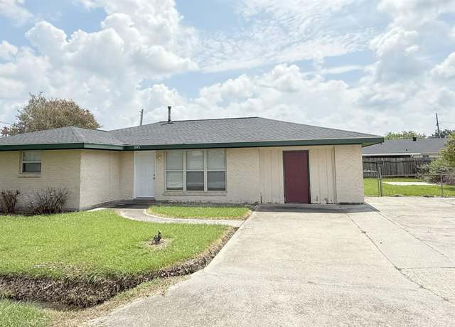 Property at 1103 East Camellia Dr, Thibodaux, LA 70301, 3 beds, 2 baths