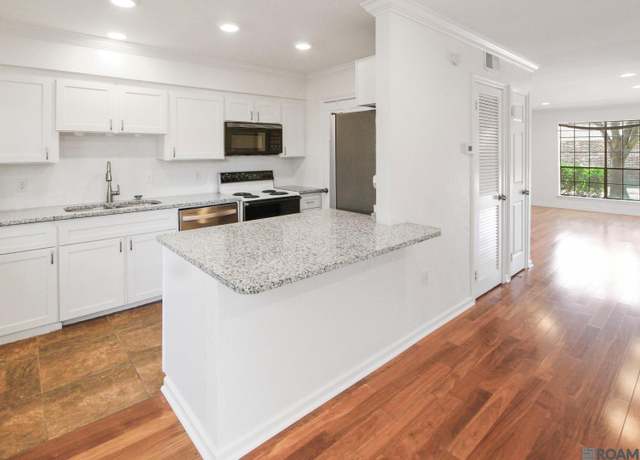 Property at 10151 Jefferson Hwy, Baton Rouge, LA 70809, 2 beds, 1.5 baths
