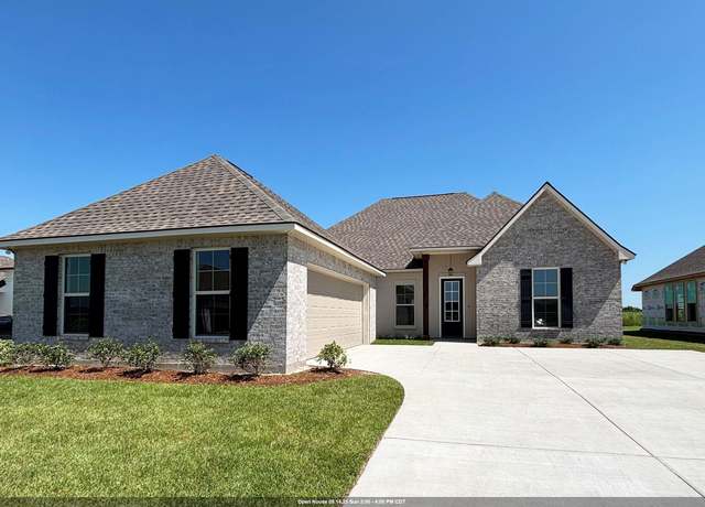 Property at 248 Kings Wood Ave, Thibodaux, LA 70301, 5 beds, 3 baths