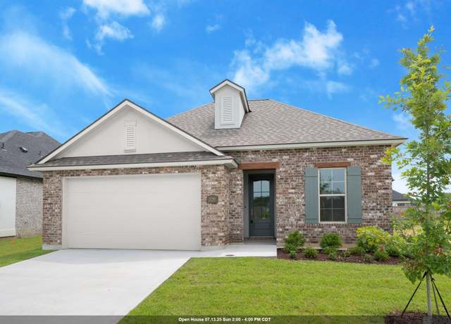 Property at 37366 Hereford St, Prairieville, LA 70769, 4 beds, 3 baths