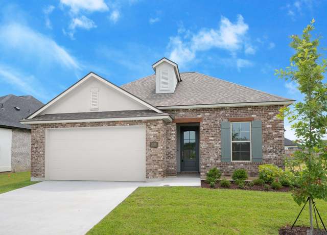 Property at 37366 Hereford St, Prairieville, LA 70769, 4 beds, 3 baths