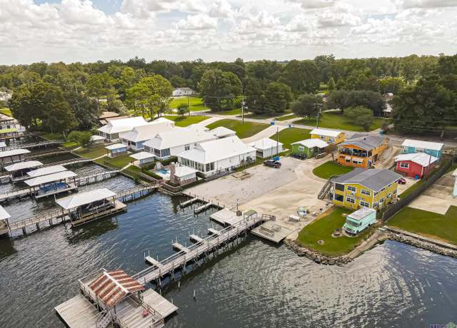 Property at 9135 Island Rd, Ventress, LA 70783