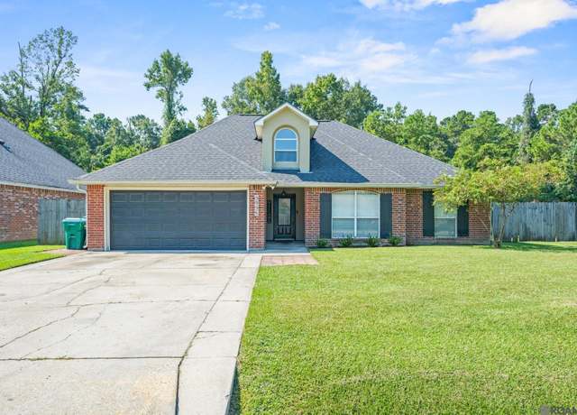 Property at 9996 Petersburg Dr, Denham Springs, LA 70706, 4 beds, 2 baths