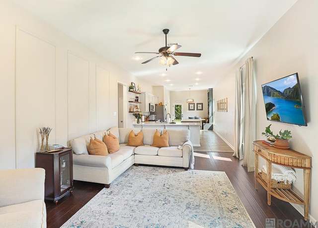 Property at 38487 Brown Rd, Prairieville, LA 70769, 3 beds, 2 baths