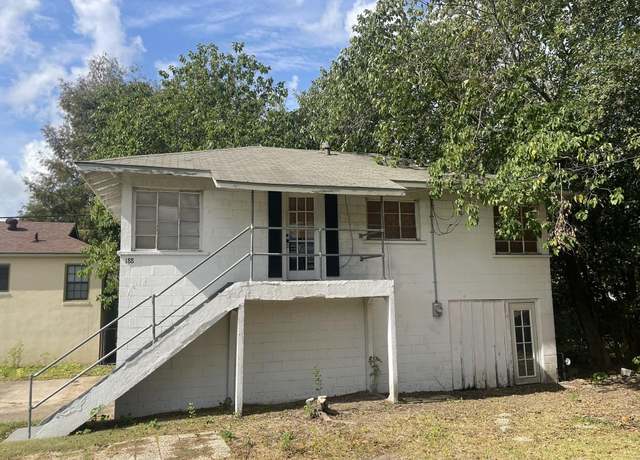 Property at 188 S Acadian Thwy, Baton Rouge, LA 70806, 2 beds, 1 bath