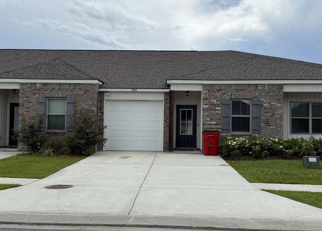 Property at 17463 Berkshire Dr, Prairieville, LA 70769, 2 beds, 2 baths