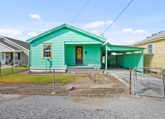 Property at 210 E 10th St, Thibodaux, LA 70301, 2 beds, 1 bath