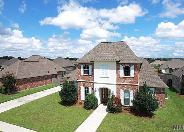 Property at 7267 Bessie Dr, Denham Springs, LA 70706, 5 beds, 3 baths
