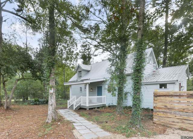 Property at 10772 Jacock Rd, St Francisville, LA 70775, 2 beds, 2 baths