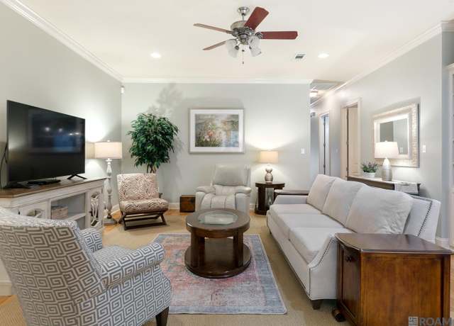 Property at 5370 Courtyard Dr, Gonzales, LA 70737, 3 beds, 2 baths