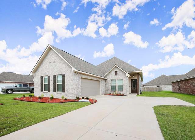 Property at 7044 Panama Canal Dr, Gonzales, LA 70737, 4 beds, 2 baths