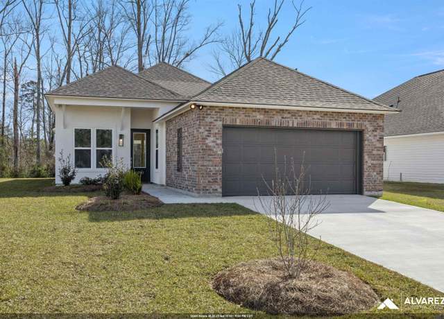 Property at 25305 Burlington Dr, Denham Springs, LA 70726, 4 beds, 2 baths