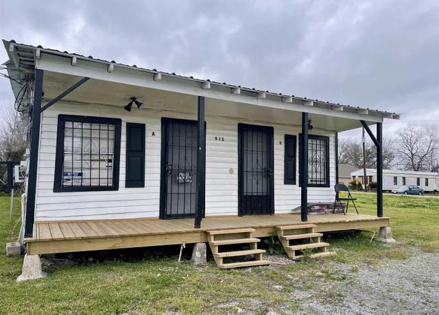 Property at 931 Eleanor St, Port Allen, LA 70767
