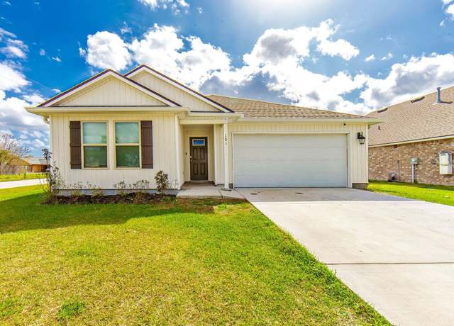 Property at 101 Lola Dr, Thibodaux, LA 70301, 4 beds, 2 baths