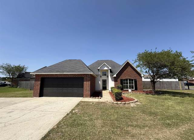 Property at 23907 Waterford Ct, Denham Springs, LA 70726, 4 beds, 2 baths