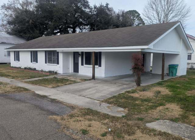 Property at 300 Philosopher St, Napoleonville, LA 70390, 3 beds, 2 baths