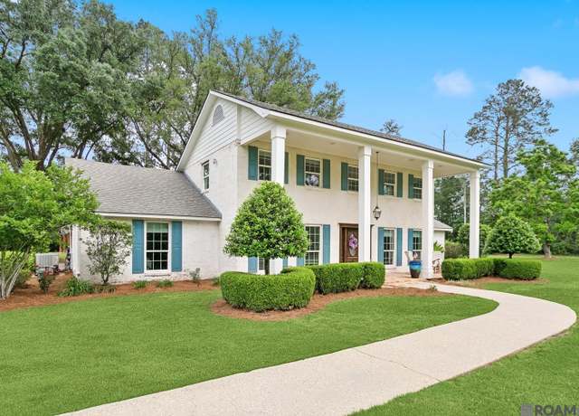 Property at 8196 Wildwood Dr, Denham Springs, LA 70706, 4 beds, 3 baths