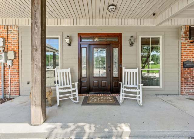 Property at 9365 E La Hwy 936, St Amant, LA 70774, 5 beds, 3 baths