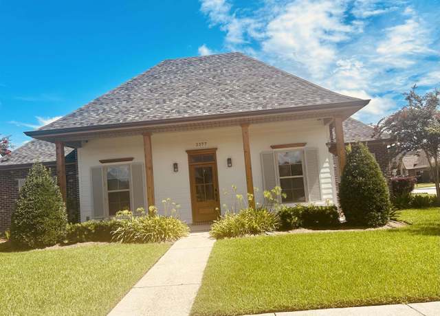 Property at 3377 Caleb Dr, Houma, LA 70360, 4 beds, 3 baths