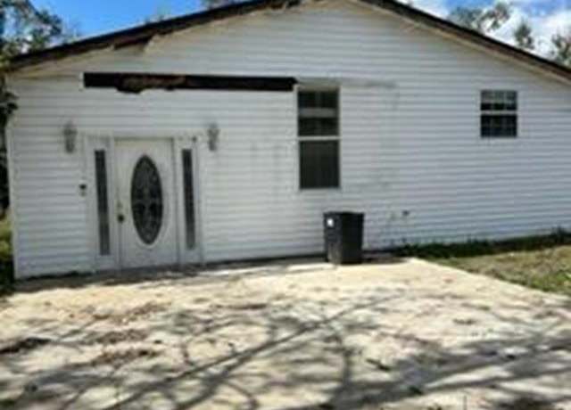 Property at 419 Hanson Dr, Houma, LA 70360, 3 beds, 2 baths