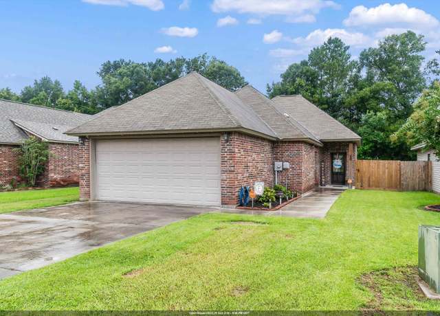 Property at 38215 Shelby Dr, Denham Springs, LA 70706, 3 beds, 2 baths