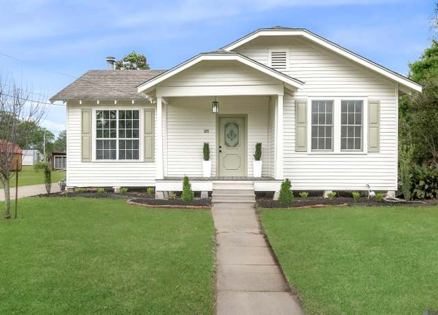 Property at 205 Olinde St, New Roads, LA 70760, 3 beds, 2 baths