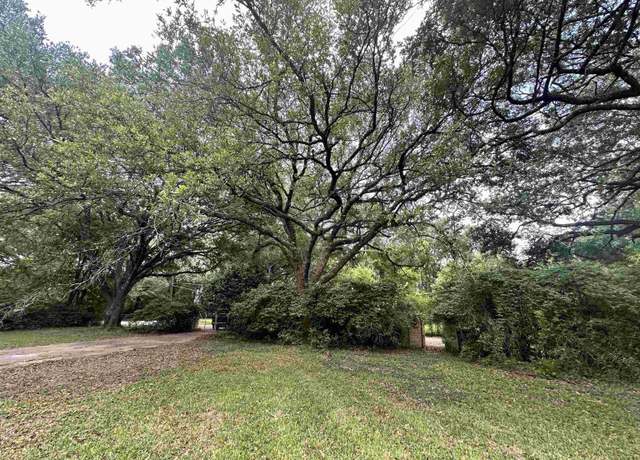 Property at 2557 Riverview Dr, Denham Springs, LA 70726