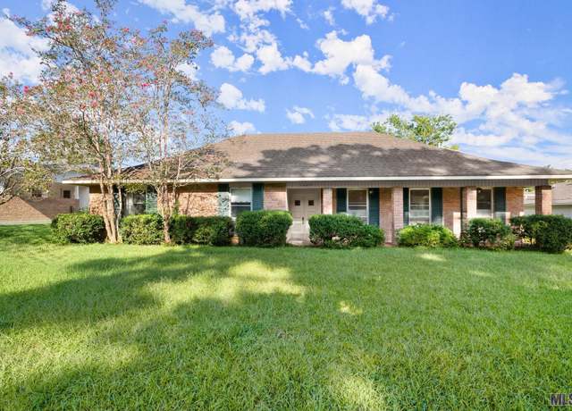 Property at 1667 Pollard Pkwy, Baton Rouge, LA 70808, 4 beds, 3 baths