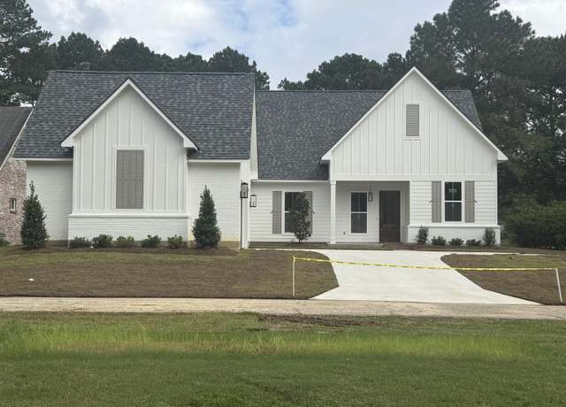 Property at 5918 Afton Villa Way, St Francisville, LA 70775, 4 beds, 3 baths