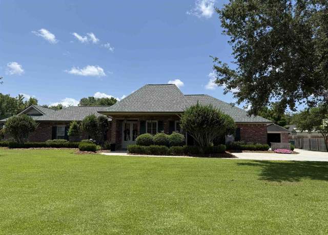 Property at 117 Westside Blvd, Thibodaux, LA 70301, 3 beds, 2 baths