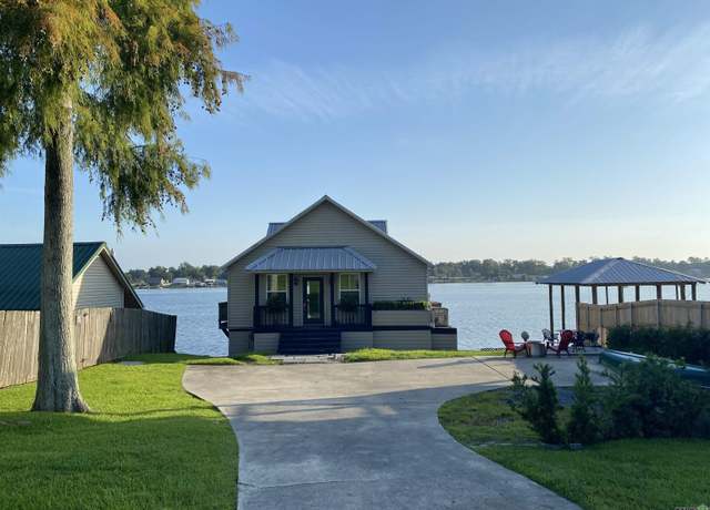 Property at 6980 False River Rd, Oscar, LA 70762, 2 beds, 2 baths