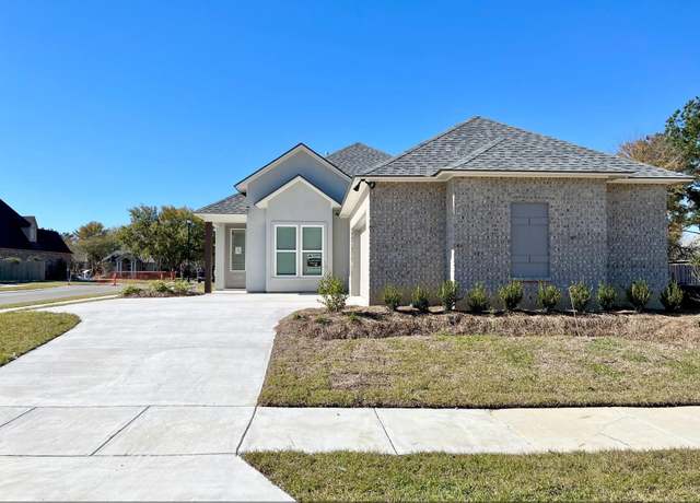 Property at 6856 Garden Hill Dr, Baton Rouge, LA 70817, 4 beds, 2 baths